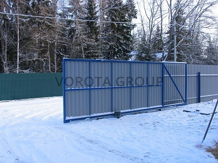 ворота на сваях серые 2050x3350